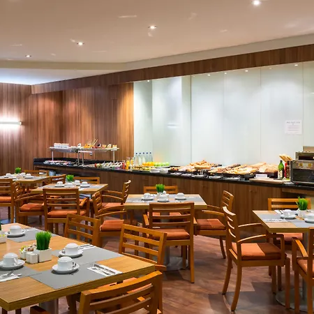 Port Feria Hotel
