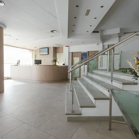 Port Feria Hotel