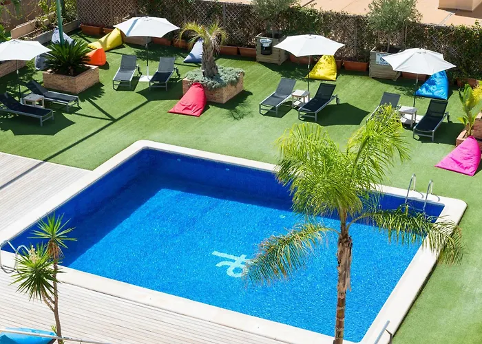 Port Feria 4*