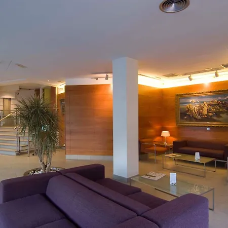 酒店 Port Feria 4*