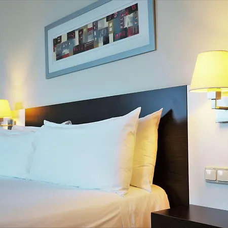 Port Feria 酒店 4*