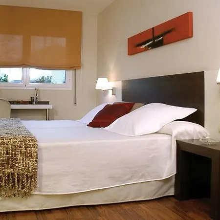 Port Feria Hotel