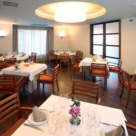 Hotel Port Feria 4*