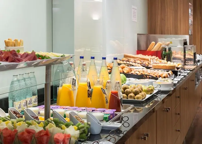 酒店 Port Feria 4*