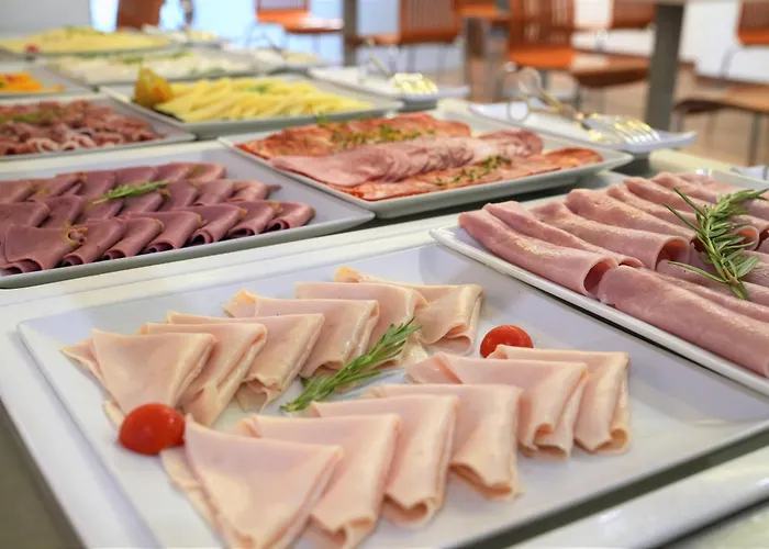 酒店 Port Feria 4*