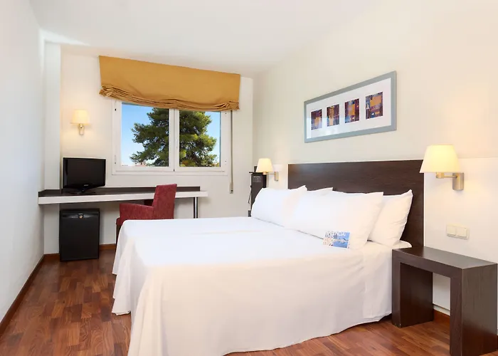 Port Feria Hotel