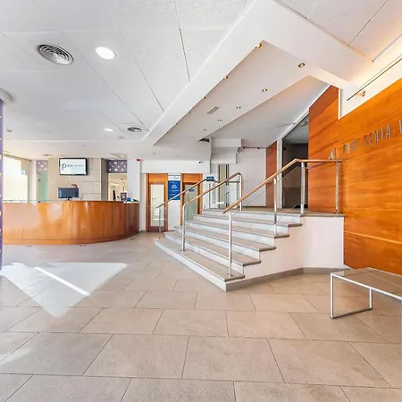 Port Feria Hotel 4*
