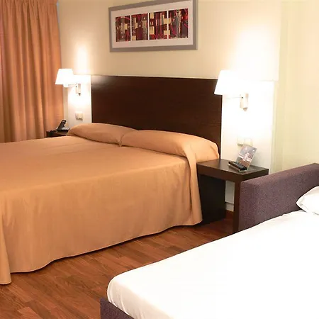 ホテル Port Feria 4*